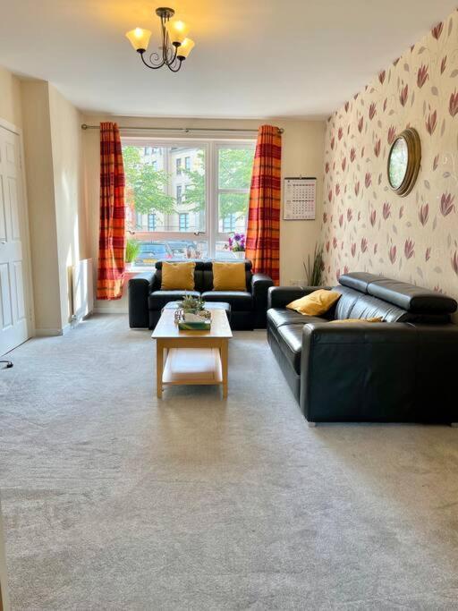 The Naburn - 3 Bed House With Free Parking & Close To City Centre — Photos 3